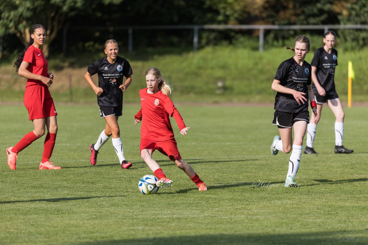 Bild 295 - wCJ VfL Pinneberg - Eimsbuetteler TV : Ergebnis: 0:5